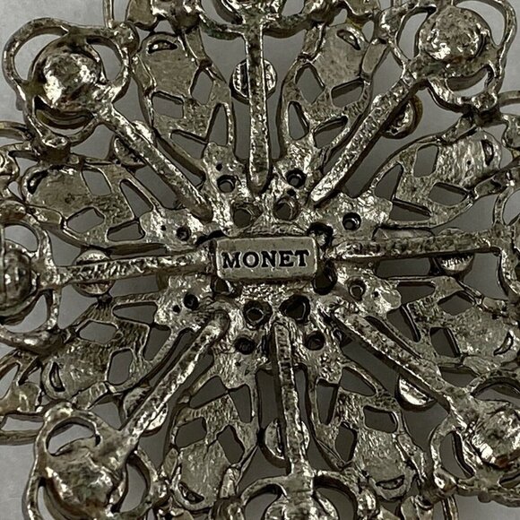 Vintage Monet Aurora Borealis Brooch Star Burst Flower Signed Rhinestone Pin - Picture 6 of 7